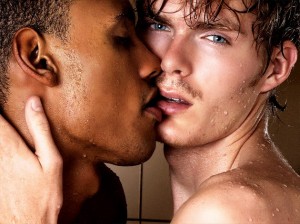 gay_kiss_0