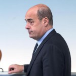 Il presidente della Regione Lazio, Nicola Zingaretti, durante la conferenza stampa a Palazzo Chigi a margine del Consiglio dei Ministri su emergenza Terremoto. Roma, 31 ottobre 2016. ANSA/CLAUDIO PERI