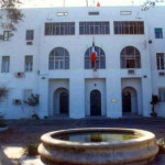 Un'immagine dell'esterno dell'Ambasciata italiana a Tripoli tratta dal sito web .La Farnesina conferma che stamattina si sono verificati attacchi vandalici contro gli edifici di alcune ambasciate straniere a Tripoli, tra cui anche l'ambasciata d'Italia.ANSA