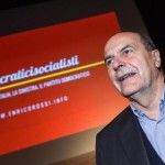 Former PD secretary Pierluigi Bersani talks during the meeting of PD  minority at Vittoria teather in Rome,18 February 2017. The minority met to discuss a possible spin-off from PD  (Democratic Party) in Rome.ANSA/ANGELO CARCONI