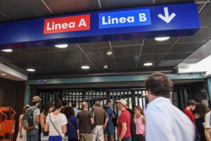 Metro A e B chiuse a causa dello sciopero dei lavoratori, Stazione Termini, Roma, 6 luglio 2017.  ANSA/ALESSANDRO DI MEO