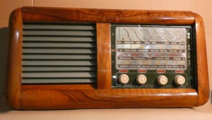 radio-modello-bologna-di-zenit-radio-anni-40-immagine-1