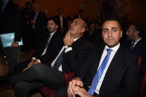 (S-D) Il ministro della salute Roberto Speranza, il segretario del Pd Nicola Zingaretti, il ministro degli Esteri Luigi Di Maio all'Auditorium San Domenico in occasione della chiusura della campagna elettorale delle elezioni regionali, Narni, 25 ottobre 2019. ANSA/MATTEO CROCCHIONI